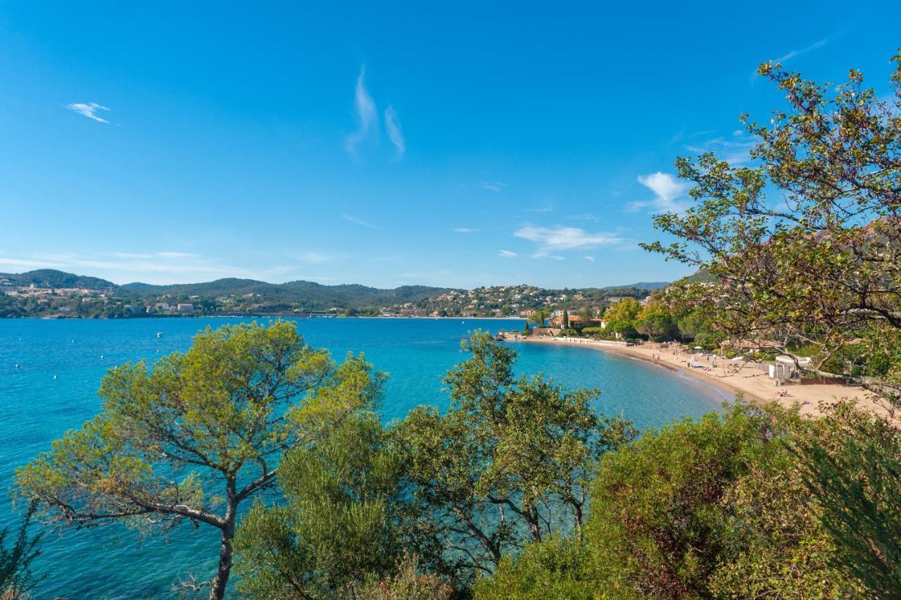 Agay Cap Esterel Village Allee Fleurs - F2 Clim Vue Golf Et Mer - Grande Terrasse Plein Sud Saint-Raphaël Exterior foto