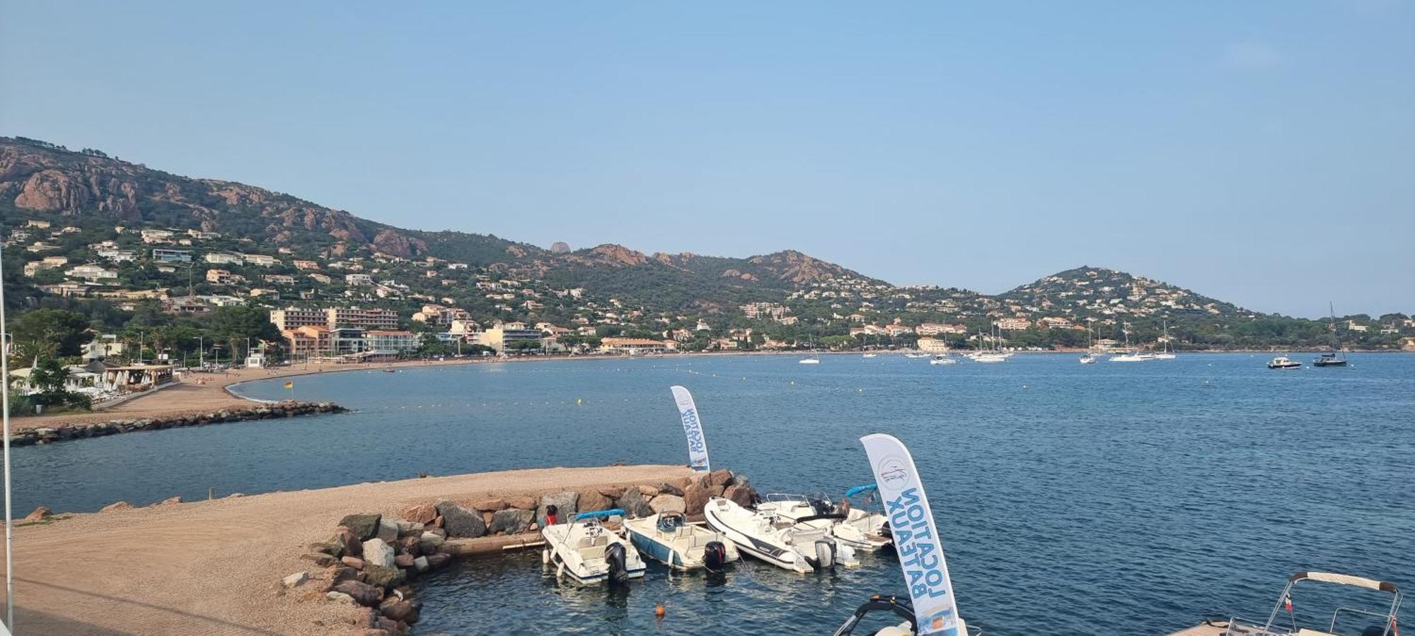 Agay Cap Esterel Village Allee Fleurs - F2 Clim Vue Golf Et Mer - Grande Terrasse Plein Sud Saint-Raphaël Exterior foto