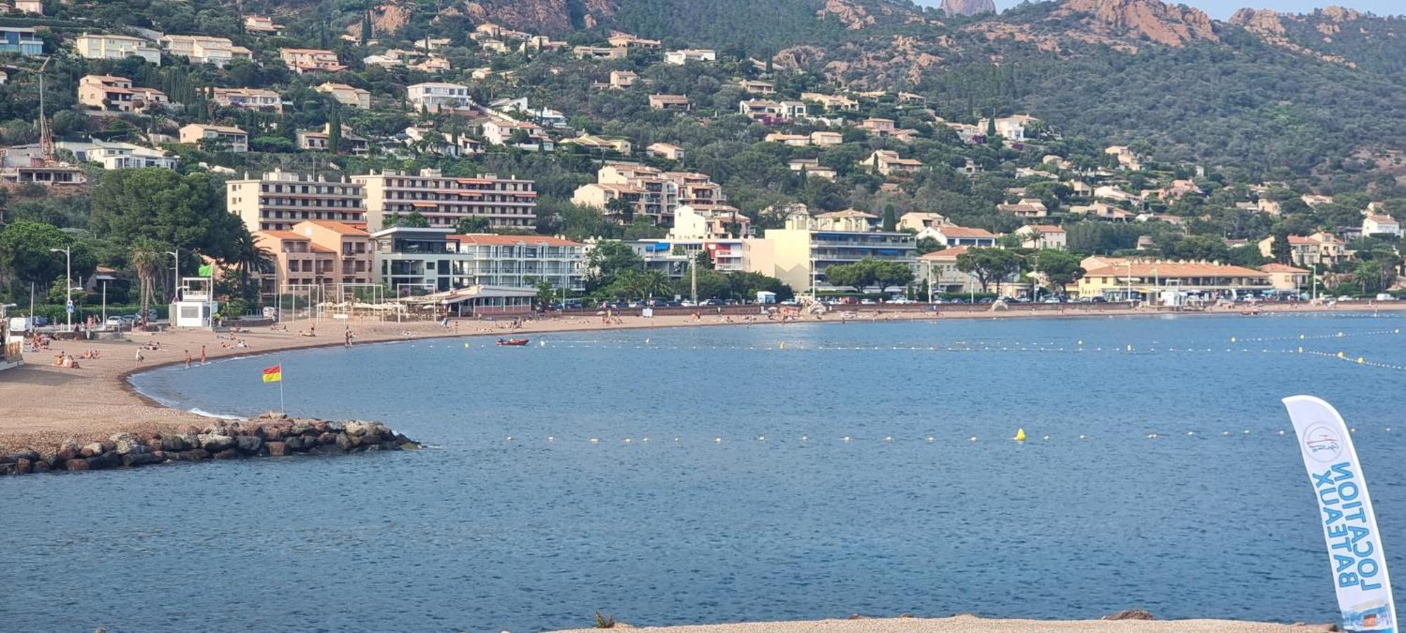Agay Cap Esterel Village Allee Fleurs - F2 Clim Vue Golf Et Mer - Grande Terrasse Plein Sud Saint-Raphaël Exterior foto