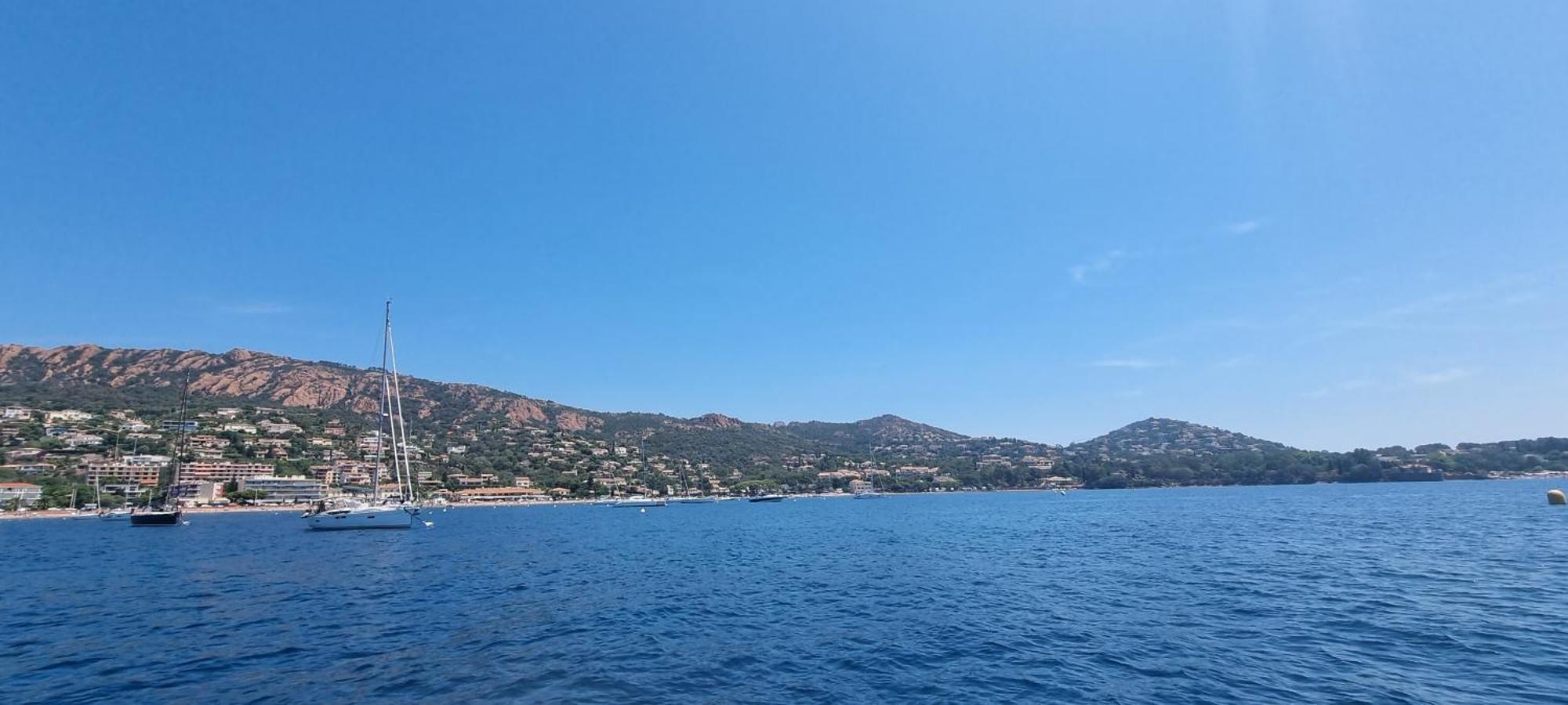 Agay Cap Esterel Village Allee Fleurs - F2 Clim Vue Golf Et Mer - Grande Terrasse Plein Sud Saint-Raphaël Exterior foto