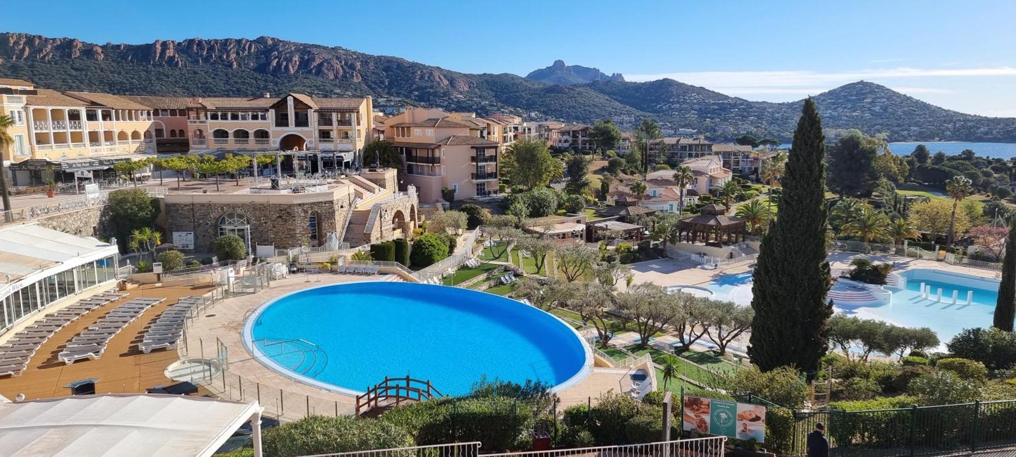 Agay Cap Esterel Village Allee Fleurs - F2 Clim Vue Golf Et Mer - Grande Terrasse Plein Sud Saint-Raphaël Exterior foto